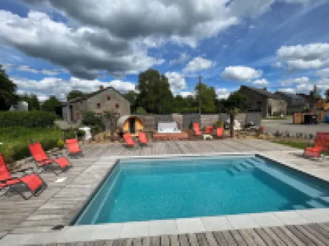 Luxury Villa with Pool Hoteles en La Roche-en-Ardenne