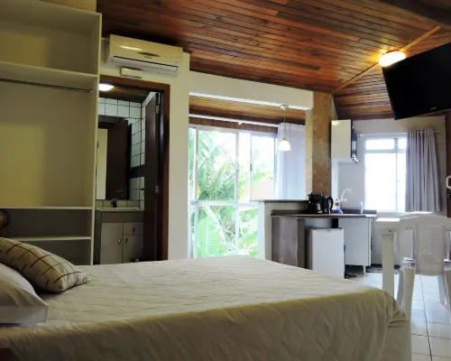 Pousada Pedra Rosa Hotels near Mole Beach