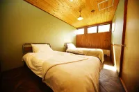 Hakuba Lodge Omusubi Hotels in Otari
