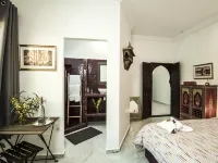 Lhostel Hotels near محطة قطار أوازيس