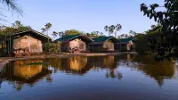Borabora Luxury Tented Camp Hoteles en Playa de Diani