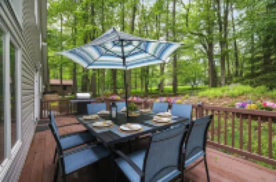 Winter Adventures Pocono Escape w/Fire Pit & Arcade Games - Sleeps 8 Guest