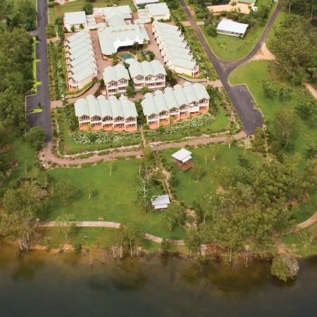 Tinaroo Lake Resort