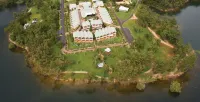 Tinaroo Lake Resort Hotels in Atherton