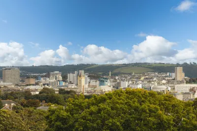 Modern 3 Bed Apartment - Parking Hotels in Saltash