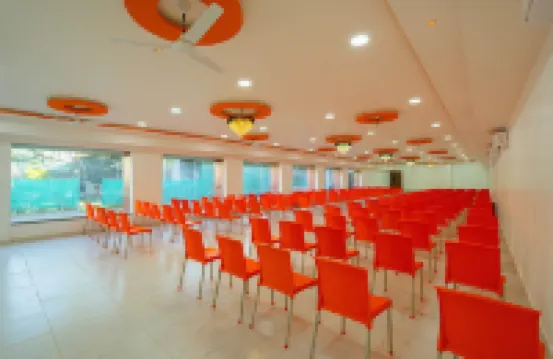 โรงแรม อาดิตยา อินน์ ตถวาเด