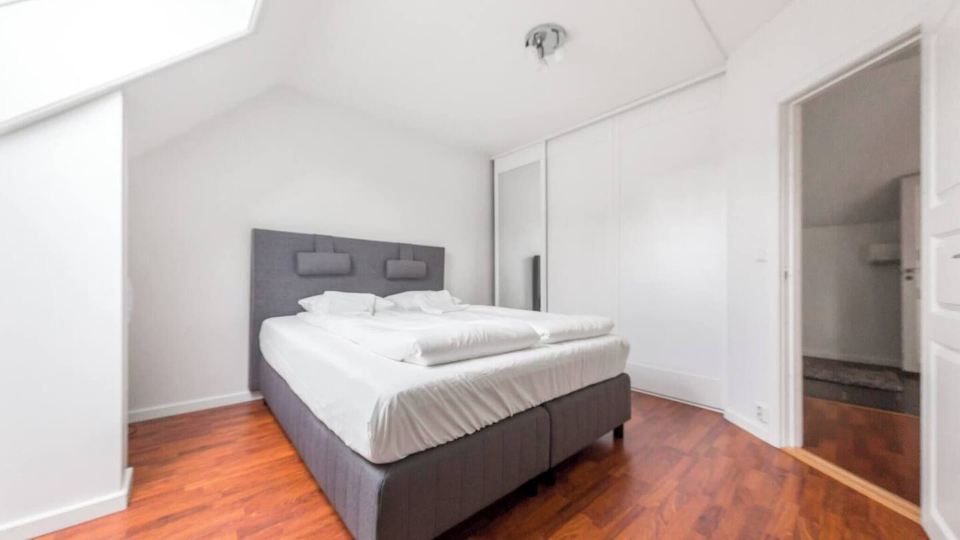 Penthouse by Brosundet, Free Parking Space