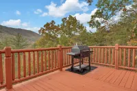 Walden's Ridge Cabin 4 Bedroom Cabin Hotels in Sevier County