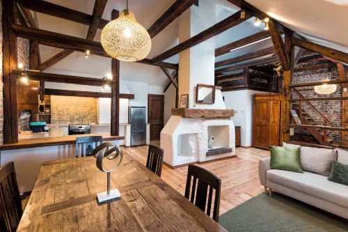 Apartamenty Kamienica Muzyków Old Town Lublin - Airport Shuttle