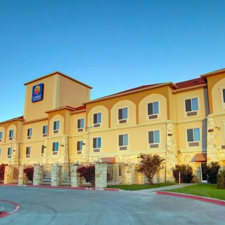 Comfort Inn & Suites