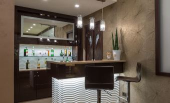 Magri's Hotel