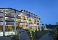Royal Senyiur Hotel Pasuruan Hotel dekat Sharp Bamboo Monument