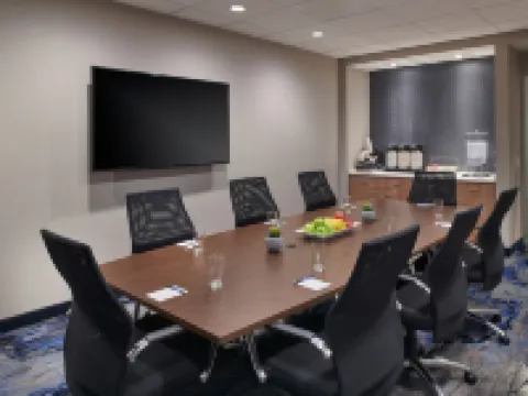 Fairfield Inn & Suites Chicago O'Hare Hotels in Des Plaines