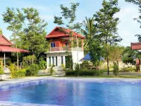 Kampot Nature Villa Resort - Villalar
