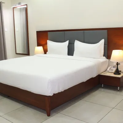 Ixoras Hotel Hotels near Bandombe Galerie