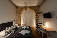 Palazzo Al Carmine Hotels in Monreale