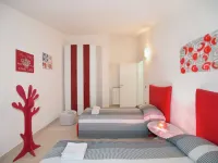 Sunny Stay in Tavullia Hills - pet friendly