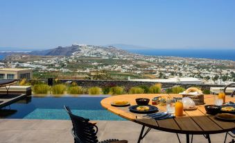 Apikia Santorini