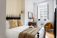 Lel Madalena GuestHouse - Homestays
