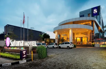 Satoria Hotel Yogyakarta Отели в г. Джокьякарта