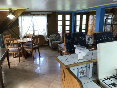 Coco Mango Suites Отели в г. Калибиши