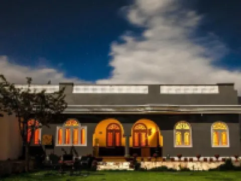 Duroyo Hotel ギルギットのホテル