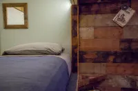 PodShare East Hollywood
