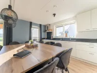 Detached Villa with View, Garden and Privacy