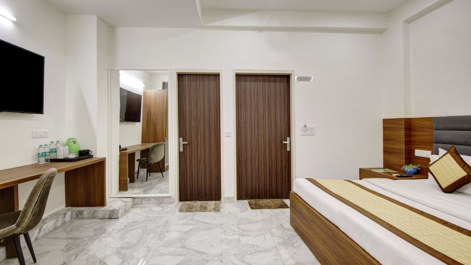 Hotel S B Inn Paharganj