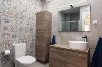 Lovely 2 Bedroom Apt in Metaxourgio Center Hotels in Syntagma