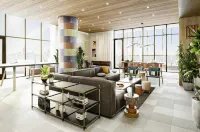 Luxe Rainey St High Rise - Heated Pool - Gym - Atx