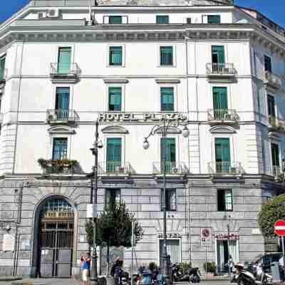 Hotel Plaza Hotel Exterior