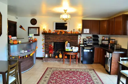 Williamstown Motel Отели в г. Адамс