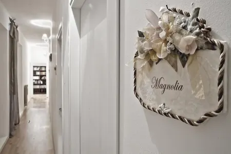 Fior di Loto Rooms Отели рядом с достопримечательностью «Cagliari International Container Terminal CICT»