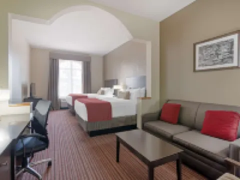 ベスト ウエスタン プラス ブラッドバリー イン & スイーツ ウェークロスのホテル