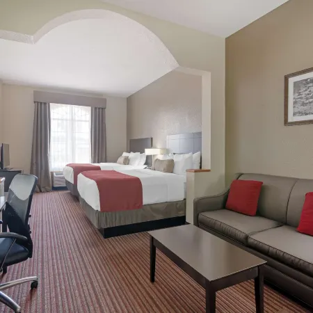 Best Western Plus Bradbury Inn  Suites