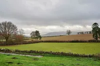 Host & Stay - Penrheol Farmhouse