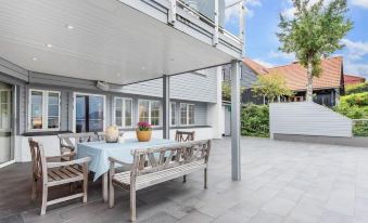Øyjorden Apartment
