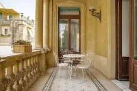 Cavour Apartment with Balcony - P Iva