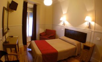 Hostal Canovas