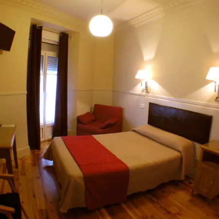 Hostal Canovas