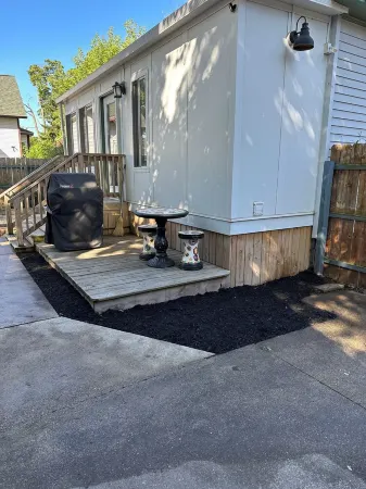 Relaxing 2BR Family Stay – Near Lake & Downtown! Отели рядом с достопримечательностью «Беюкма Плейфилд»