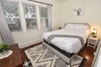 Charming Vintage Farmhouse 3 Bedroom Oasis