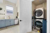 Near Zions/Waterpark/lake - Guest House - Sleeps 7