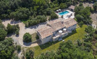 Elegant Provençal Villa in Bonnieux with Garden & Private Pool - La Bécasse