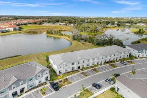 Private Screened-In Pool and Resort Luxuries - Stunning Family Haven Hotels in Davenport