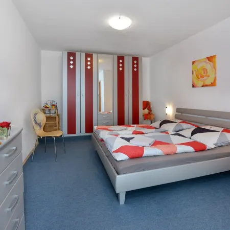Spacious stylish apartment in idyllic port town on the Baltic