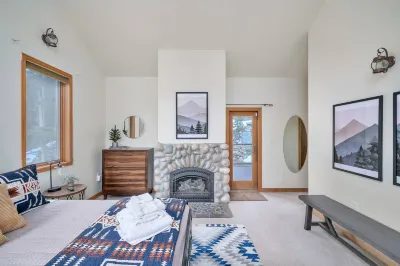 Hide-A-Way in Evergreen