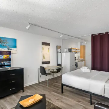 Studios On 25th by BCA Furnished Apartments Studio 08 H Hotels near Atlanta Station