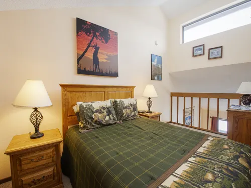 Stunning Mountain Views and Cozy Living Space - Charming Retreat Hotel a Granby